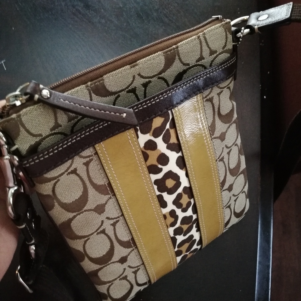coach slingbag